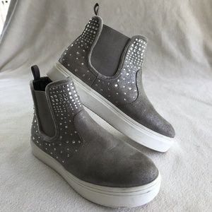 Stuart Weitzman SZ 5/5.5M Microfiber Booties  EUC